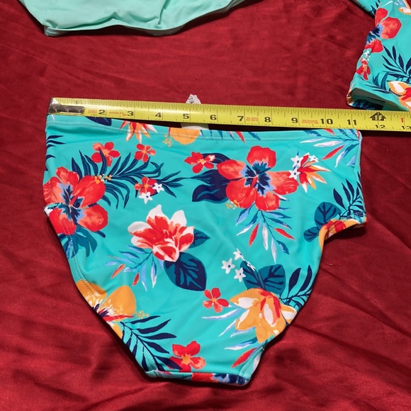 Kanu Surf Girls' Long Sleeve Rashguard UPF 50+ Two Piece Swim Set 10 - Picture 4 of 8